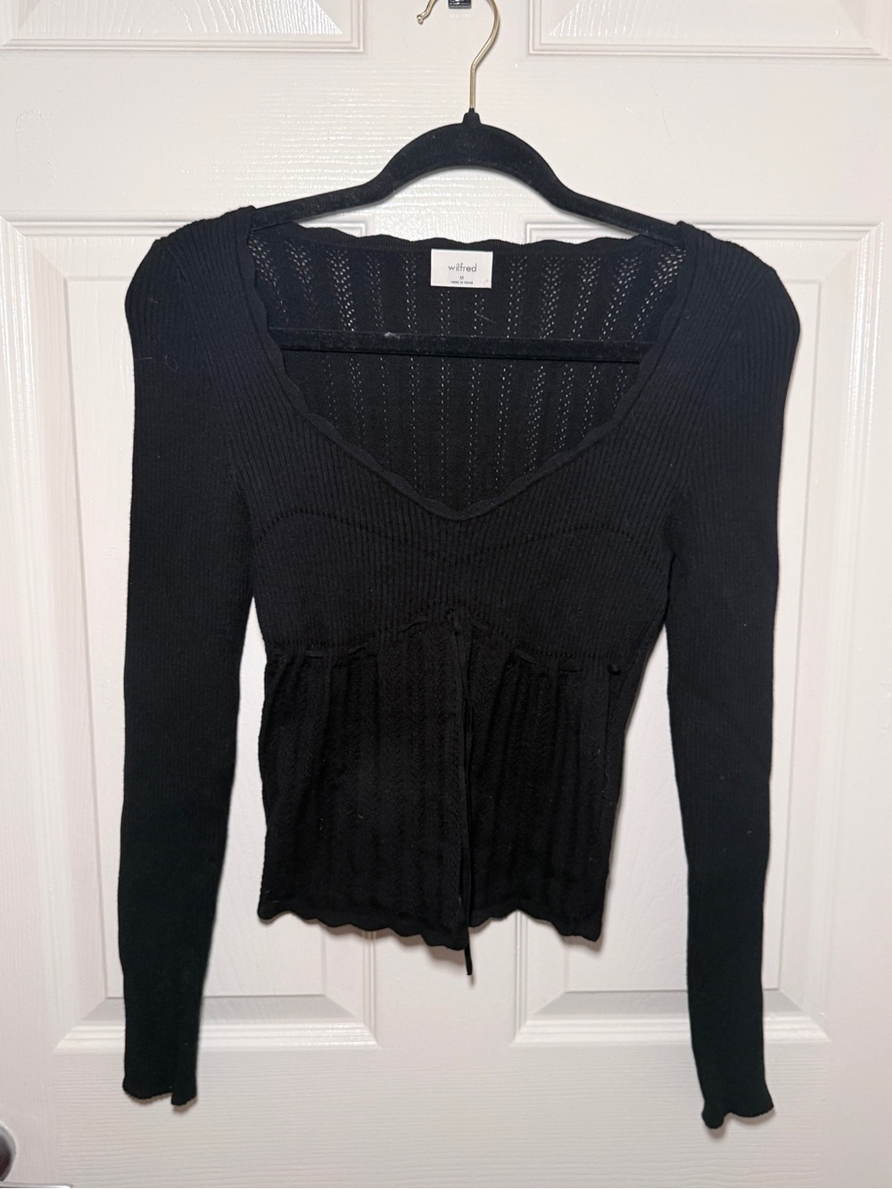 Aritzia wilfred black knit long sleeve top